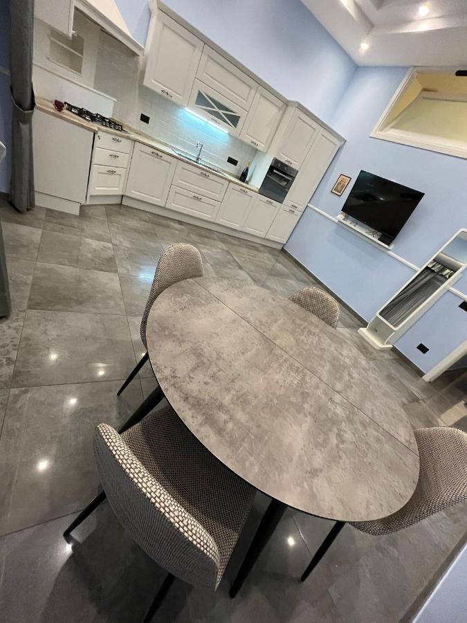 Core&Core2 Apartment Napoli Bagian luar foto