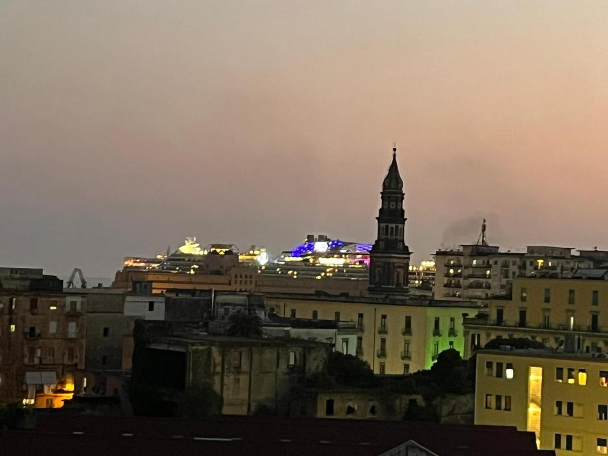 Core&Core2 Apartment Napoli Bagian luar foto